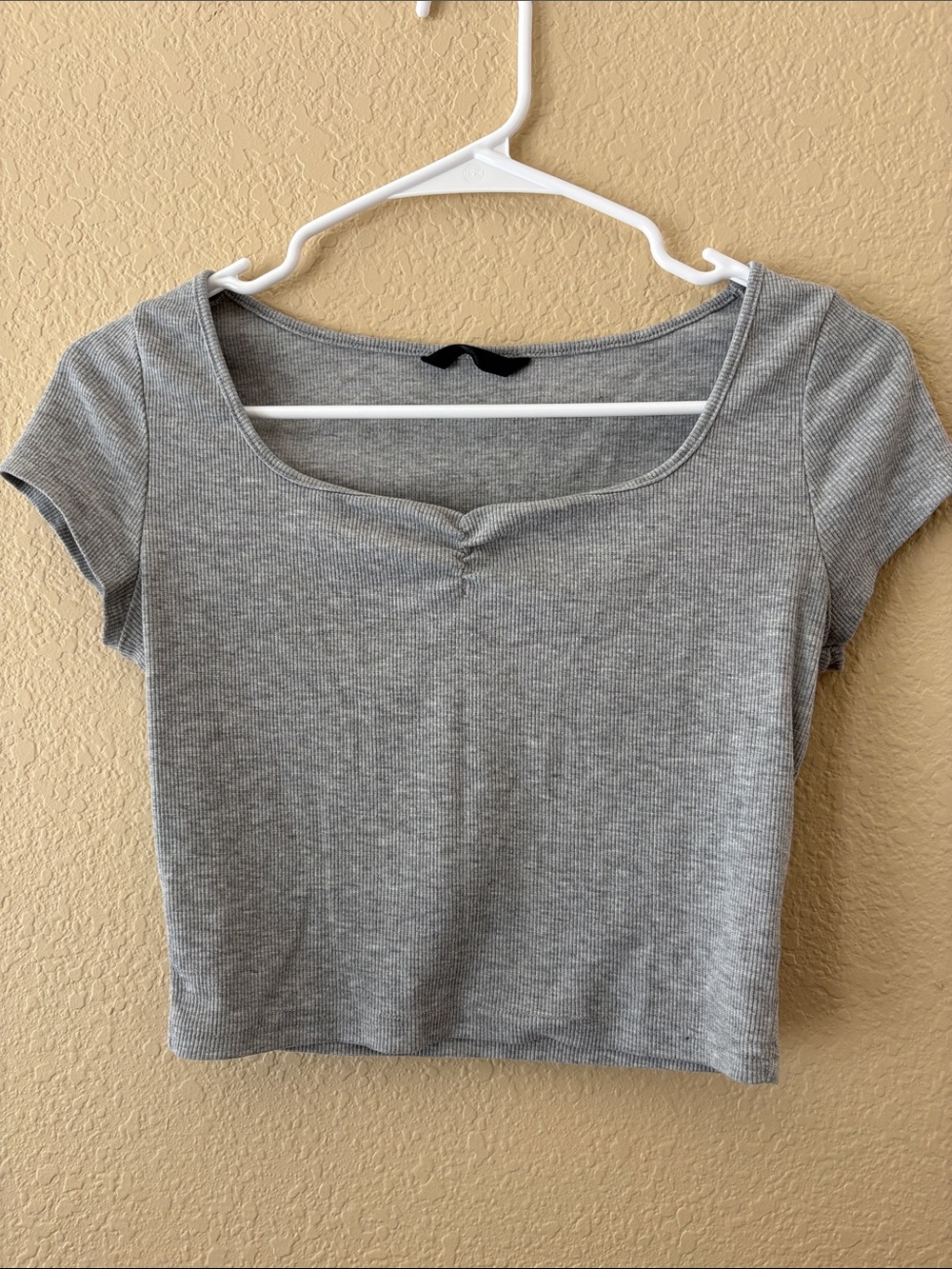 SHEIN Gray Ribbed Scoop Crop Top